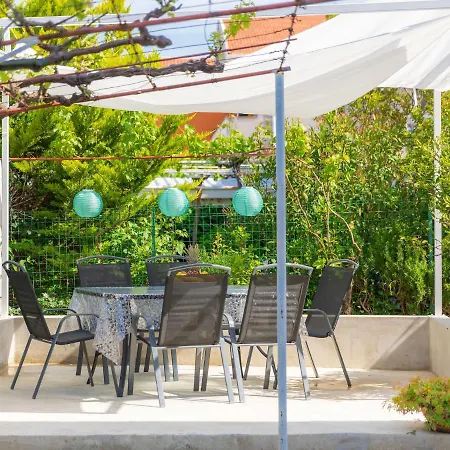 Laura By Interhome *