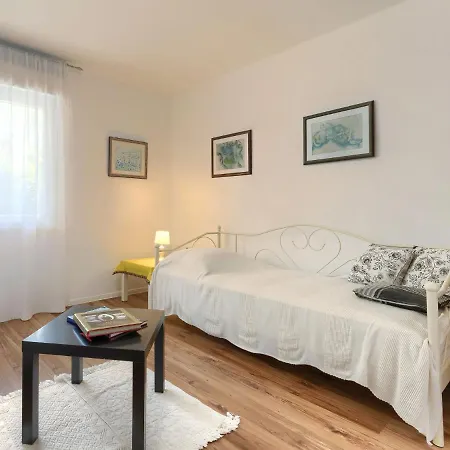 Apartmán Laura By Interhome