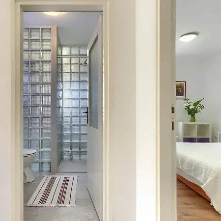 Laura By Interhome * Pula