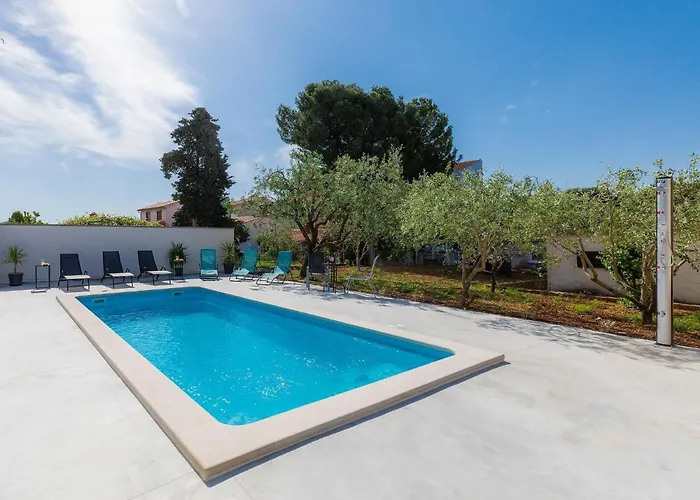 Laura By Interhome Apartment