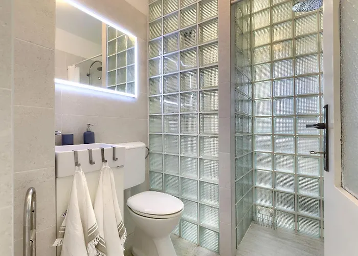 Laura By Interhome * Pula