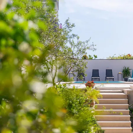 Apartment Laura By Interhome *