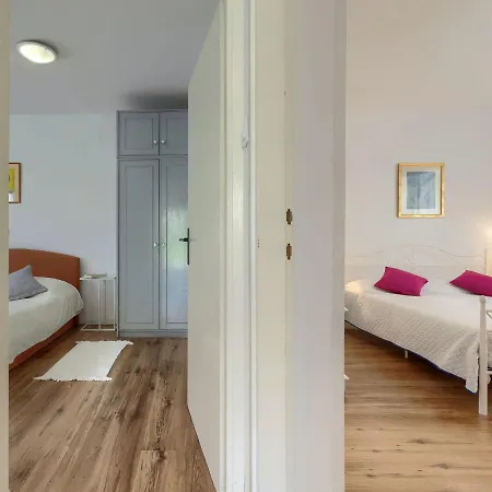 Apartment Laura By Interhome *